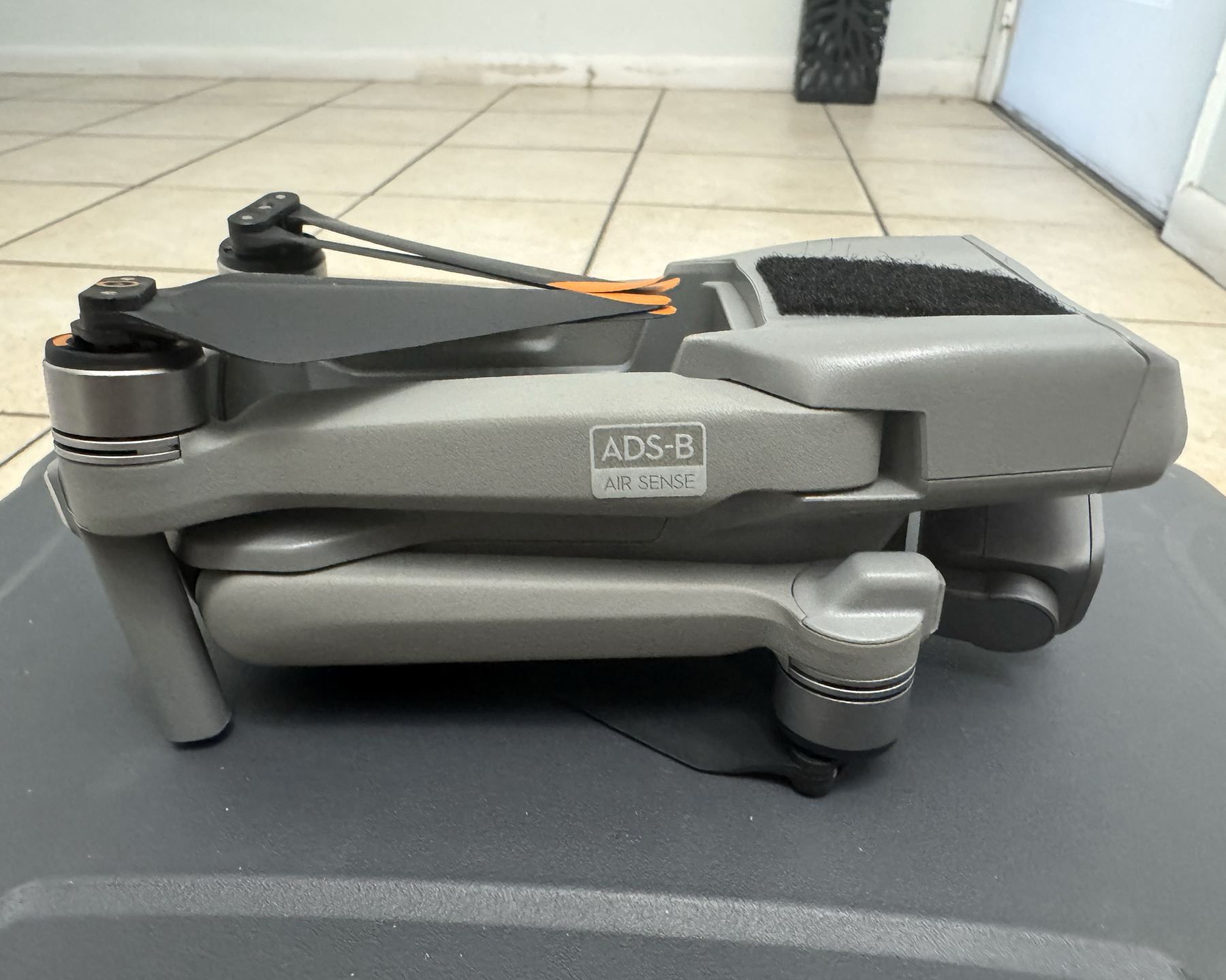 DJI Air 2S side ADS-B